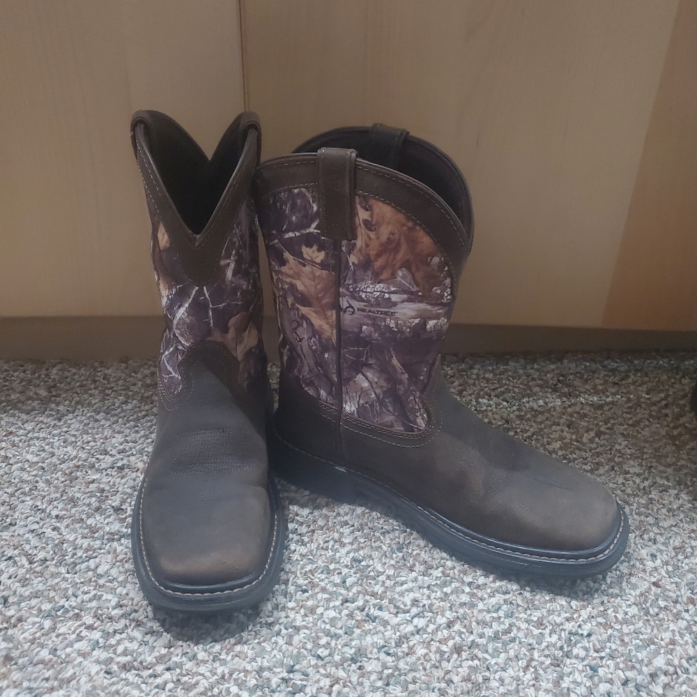 Big Kids Size 3.5 Rocky Waterproof Brown and Camo Western Boots